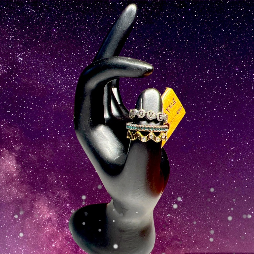 “Loved” ring set